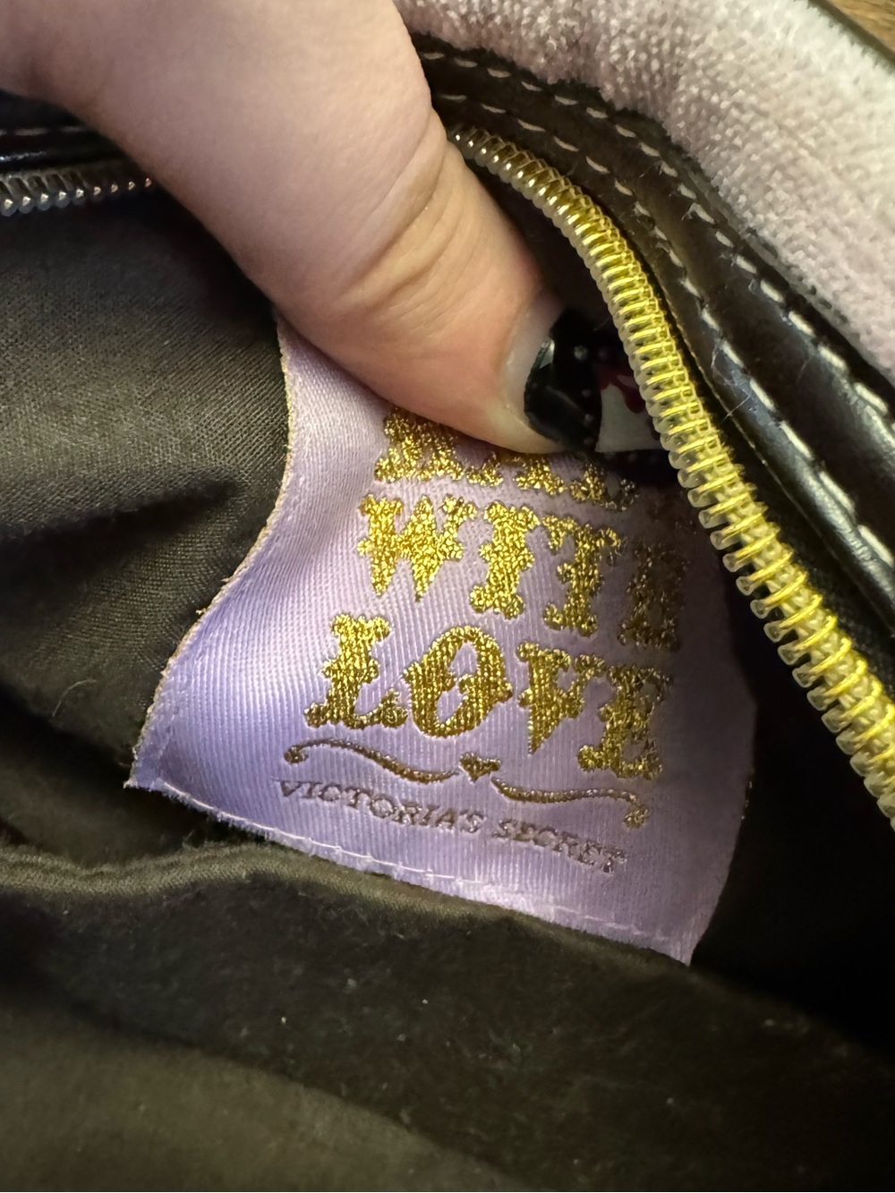 Victoria’s Secret Y2K Vintage light purple pink velvet mini handbag - Picture 4 of 4